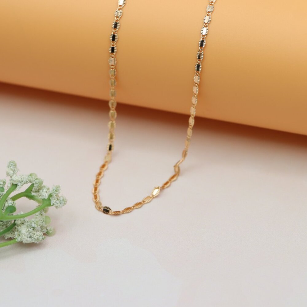 "Shimmer Oval Link Rose Gold Necklace Bold Yet Sleek, XPNL0142